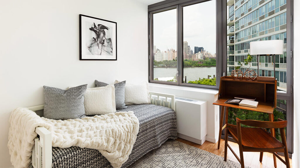 2-bedroom with washer/dryer in Long Island City