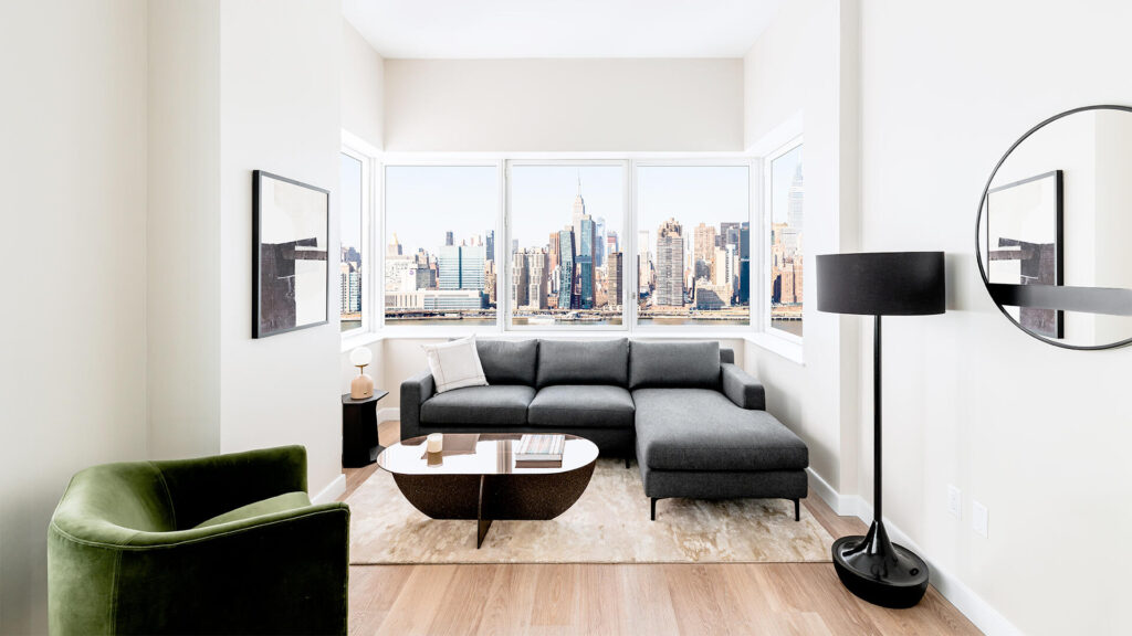 Corner 2-bedroom with washer/dryer in Hunter’s Point South