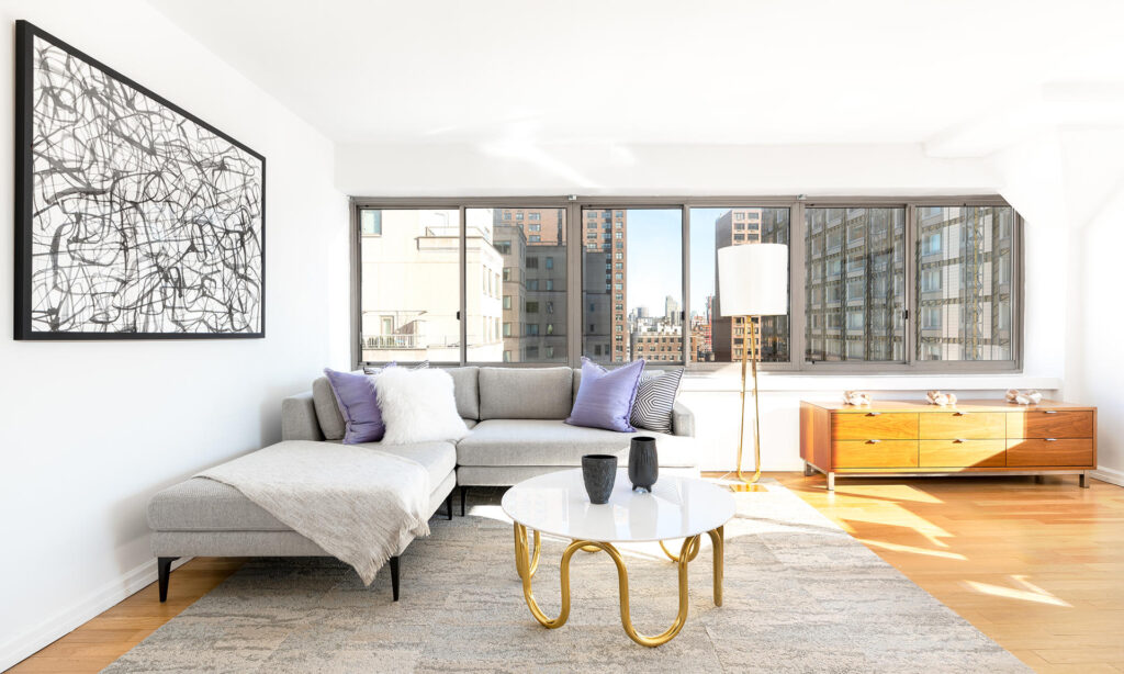 Penthouse 2-bedroom with private terrace in Upper East Side