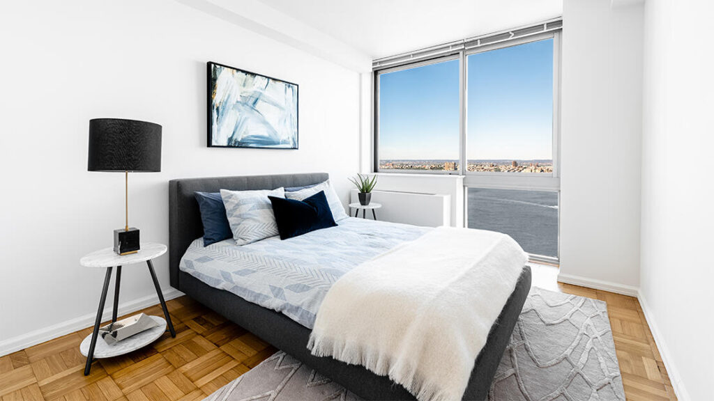Studio with floor-to-ceiling windows in Hudson Yards