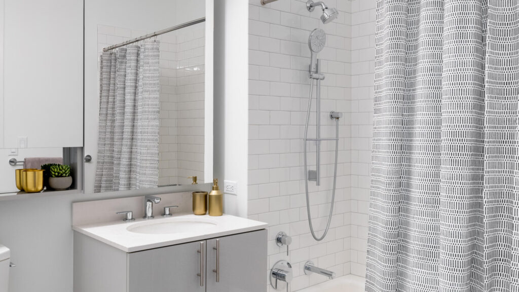 Corner 1-bedroom with washer/dryer in Prospect Heights
