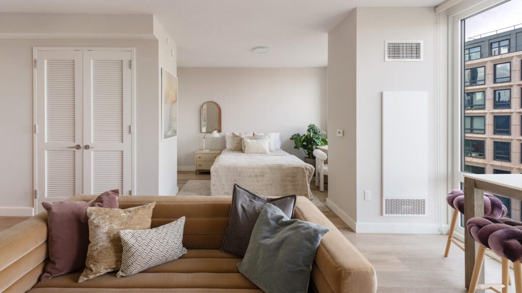 Corner 1-bedroom with washer/dryer in Prospect Heights